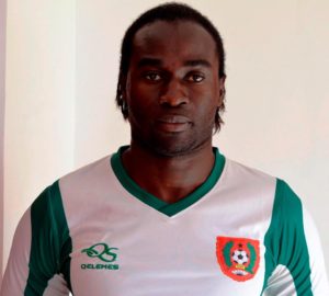 Papa fall Mbay_guardaredes